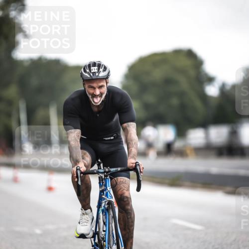 16.08.2026 - KN Förde Triathlon 2026 H.Heesch http://msf.ph/oto/9976546 16.08.2026 11:18:33 Radfahren 414, 441 meine-sportfotos.de