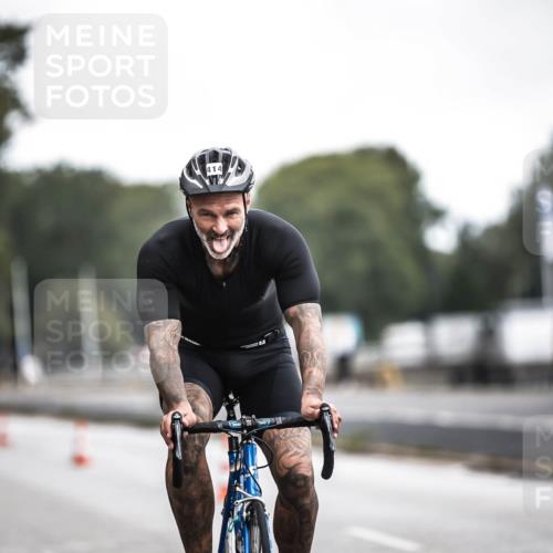 16.08.2026 - KN Förde Triathlon 2026 H.Heesch http://msf.ph/oto/9976550 16.08.2026 11:18:34 Radfahren 348, 414, 441 meine-sportfotos.de