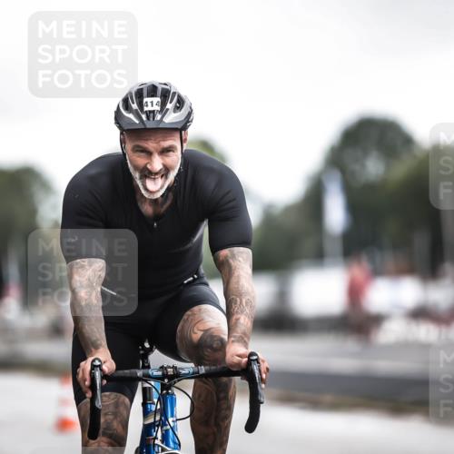 16.08.2026 - KN Förde Triathlon 2026 H.Heesch http://msf.ph/oto/9976557 16.08.2026 11:18:34 Radfahren 348, 414, 441 meine-sportfotos.de