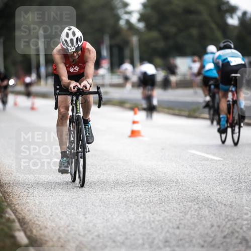 16.08.2026 - KN Förde Triathlon 2026 H.Heesch http://msf.ph/oto/9976589 16.08.2026 11:18:48 Radfahren 354, 429 meine-sportfotos.de
