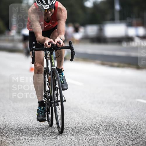 16.08.2026 - KN Förde Triathlon 2026 H.Heesch http://msf.ph/oto/9976603 16.08.2026 11:18:49 Radfahren 354, 356 meine-sportfotos.de