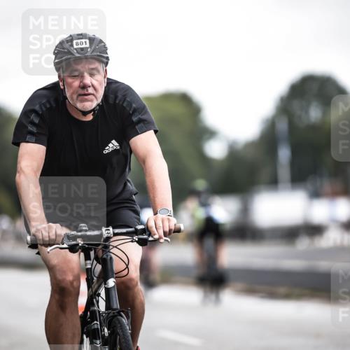 16.08.2026 - KN Förde Triathlon 2026 H.Heesch http://msf.ph/oto/9976721 16.08.2026 11:19:26 Radfahren 305, 305, 346, 351, 377, 801 meine-sportfotos.de