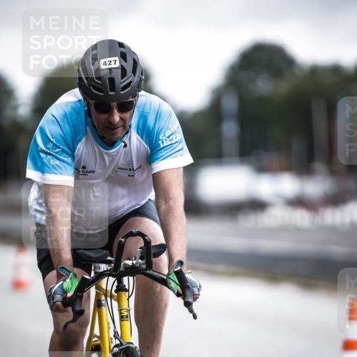 16.08.2026 - KN Förde Triathlon 2026 H.Heesch http://msf.ph/oto/9976771 16.08.2026 11:19:35 Radfahren 323, 427 meine-sportfotos.de