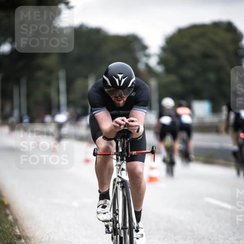 16.08.2026 - KN Förde Triathlon 2026 H.Heesch http://msf.ph/oto/9976910 16.08.2026 11:20:12 Radfahren 311, 325 meine-sportfotos.de