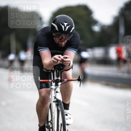 16.08.2026 - KN Förde Triathlon 2026 H.Heesch http://msf.ph/oto/9976917 16.08.2026 11:20:12 Radfahren 311, 325 meine-sportfotos.de