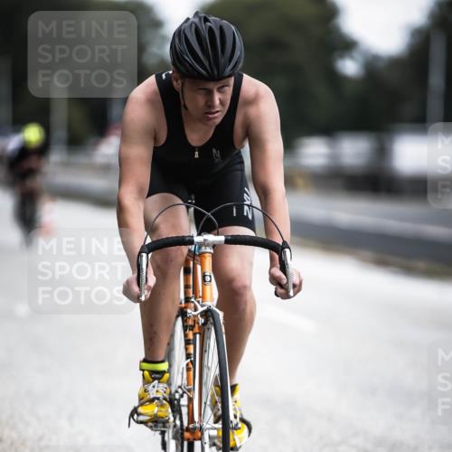 16.08.2026 - KN Förde Triathlon 2026 H.Heesch http://msf.ph/oto/9976937 16.08.2026 11:20:19 Radfahren 221, 301, 306 meine-sportfotos.de