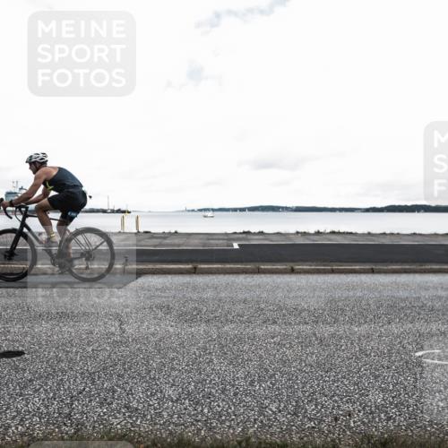 16.08.2026 - KN Förde Triathlon 2026 H.Heesch http://msf.ph/oto/9977011 16.08.2026 11:32:24 Radfahren 400, 408 meine-sportfotos.de