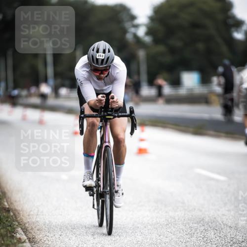 16.08.2026 - KN Förde Triathlon 2026 H.Heesch http://msf.ph/oto/9977033 16.08.2026 11:21:00 Radfahren 316, 353, 364, 379, 386, 410, 411, 430 meine-sportfotos.de