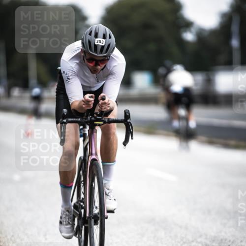 16.08.2026 - KN Förde Triathlon 2026 H.Heesch http://msf.ph/oto/9977048 16.08.2026 11:21:01 Radfahren 316, 353, 364, 379, 386, 410, 411, 430 meine-sportfotos.de