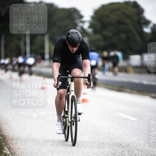 16.08.2026 - KN Förde Triathlon 2026 H.Heesch http://msf.ph/oto/9977137 16.08.2026 11:21:17 Radfahren 312, 320 meine-sportfotos.de