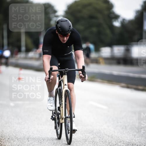 16.08.2026 - KN Förde Triathlon 2026 H.Heesch http://msf.ph/oto/9977146 16.08.2026 11:21:18 Radfahren 312, 320 meine-sportfotos.de