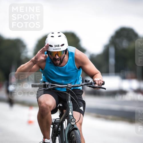 16.08.2026 - KN Förde Triathlon 2026 H.Heesch http://msf.ph/oto/9977210 16.08.2026 11:21:27 Radfahren 348, 394, 424 meine-sportfotos.de