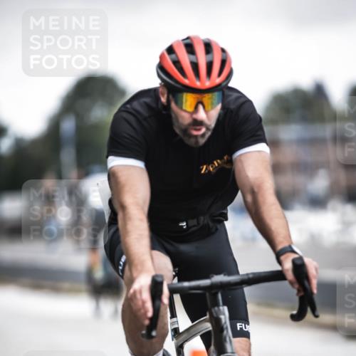 16.08.2026 - KN Förde Triathlon 2026 H.Heesch http://msf.ph/oto/9977256 16.08.2026 11:21:36 Radfahren 352, 426, 436 meine-sportfotos.de
