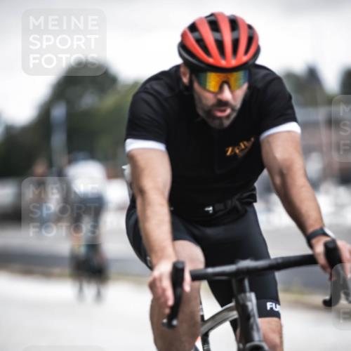16.08.2026 - KN Förde Triathlon 2026 H.Heesch http://msf.ph/oto/9977258 16.08.2026 11:21:36 Radfahren 352, 426, 436 meine-sportfotos.de