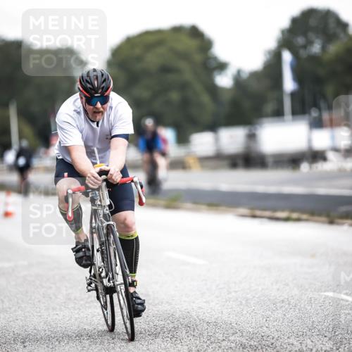 16.08.2026 - KN Förde Triathlon 2026 H.Heesch http://msf.ph/oto/9977415 16.08.2026 11:21:51 Radfahren 372, 391, 438 meine-sportfotos.de