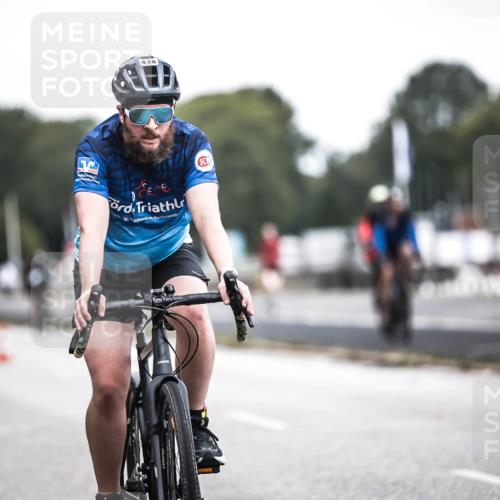 16.08.2026 - KN Förde Triathlon 2026 H.Heesch http://msf.ph/oto/9977461 16.08.2026 11:21:55 Radfahren 391, 438 meine-sportfotos.de