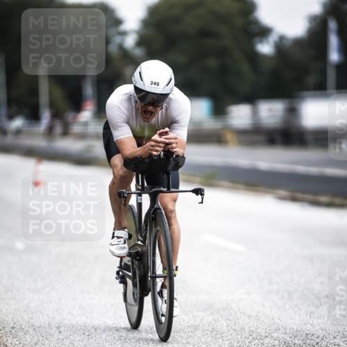 16.08.2026 - KN Förde Triathlon 2026 H.Heesch http://msf.ph/oto/9977497 16.08.2026 11:22:02 Radfahren 340, 376, 393, 401 meine-sportfotos.de