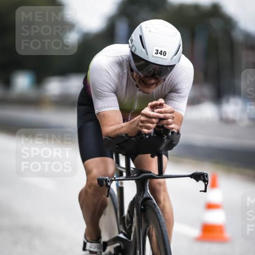 16.08.2026 - KN Förde Triathlon 2026 H.Heesch http://msf.ph/oto/9977521 16.08.2026 11:22:02 Radfahren 340, 376, 393, 401 meine-sportfotos.de