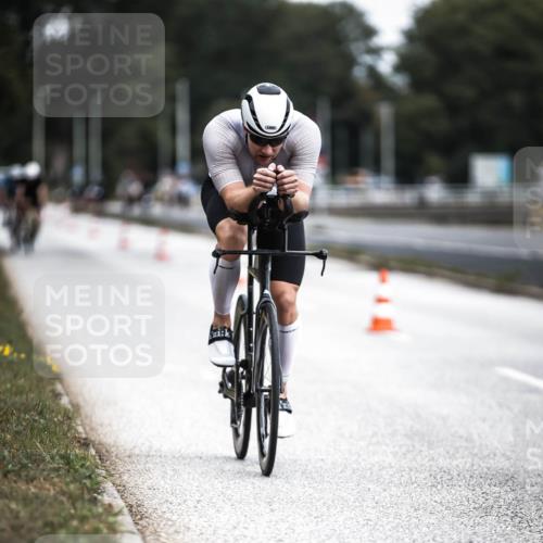 16.08.2026 - KN Förde Triathlon 2026 H.Heesch http://msf.ph/oto/9977527 16.08.2026 11:22:10 Radfahren 321 meine-sportfotos.de
