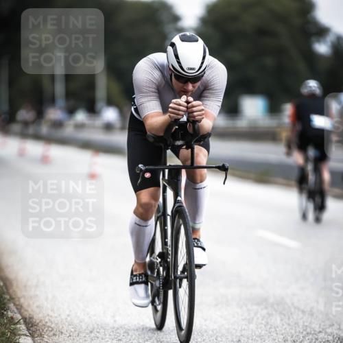 16.08.2026 - KN Förde Triathlon 2026 H.Heesch http://msf.ph/oto/9977542 16.08.2026 11:22:10 Radfahren 321 meine-sportfotos.de
