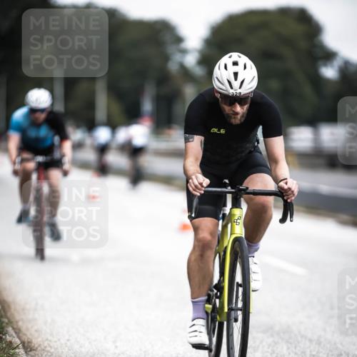16.08.2026 - KN Förde Triathlon 2026 H.Heesch http://msf.ph/oto/9977576 16.08.2026 11:22:16 Radfahren 329, 375, 397, 400 meine-sportfotos.de
