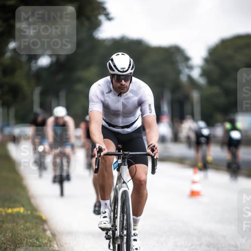 16.08.2026 - KN Förde Triathlon 2026 H.Heesch http://msf.ph/oto/9977612 16.08.2026 11:22:28 Radfahren 307, 315, 325, 368, 369, 389, 409, 415 meine-sportfotos.de