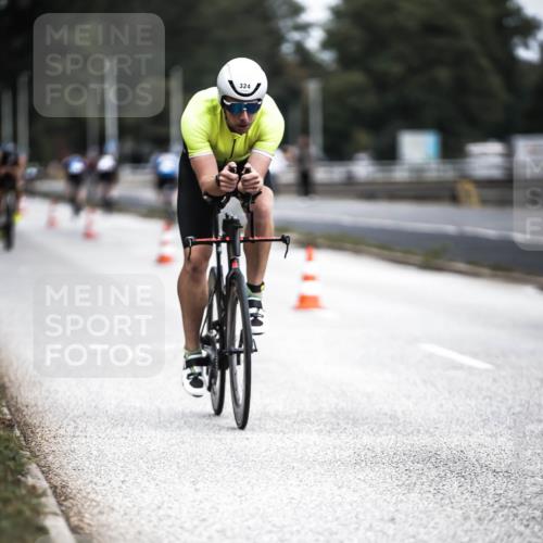 16.08.2026 - KN Förde Triathlon 2026 H.Heesch http://msf.ph/oto/9977761 16.08.2026 11:22:45 Radfahren 324, 337, 341, 363, 373 meine-sportfotos.de
