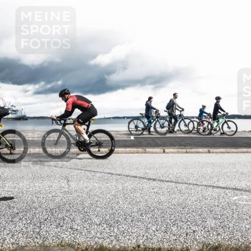16.08.2026 - KN Förde Triathlon 2026 H.Heesch http://msf.ph/oto/9977830 16.08.2026 12:52:35 Radfahren 532, 533, 558, 702, 707 meine-sportfotos.de