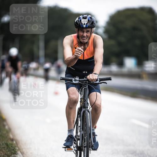 16.08.2026 - KN Förde Triathlon 2026 H.Heesch http://msf.ph/oto/9977854 16.08.2026 11:22:57 Radfahren 327, 388, 439 meine-sportfotos.de
