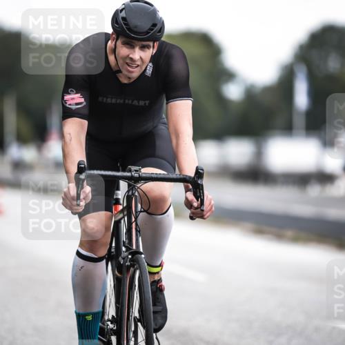 16.08.2026 - KN Förde Triathlon 2026 H.Heesch http://msf.ph/oto/9977965 16.08.2026 11:23:12 Radfahren 309, 386, 398, 403, 411 meine-sportfotos.de
