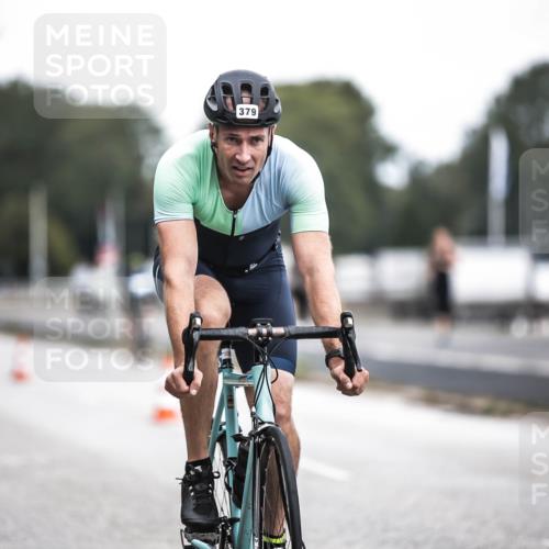 16.08.2026 - KN Förde Triathlon 2026 H.Heesch http://msf.ph/oto/9978043 16.08.2026 11:23:24 Radfahren 316, 370, 379, 395, 430 meine-sportfotos.de