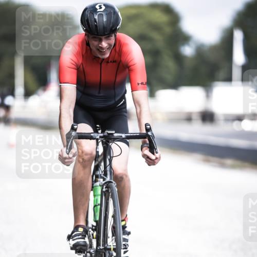 16.08.2026 - KN Förde Triathlon 2026 H.Heesch http://msf.ph/oto/9978086 16.08.2026 11:30:37 Radfahren 425, 428, 430, 438 meine-sportfotos.de