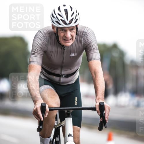 16.08.2026 - KN Förde Triathlon 2026 H.Heesch http://msf.ph/oto/9978089 16.08.2026 11:23:29 Radfahren 316, 370, 395 meine-sportfotos.de