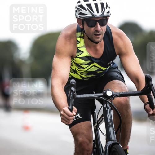 16.08.2026 - KN Förde Triathlon 2026 H.Heesch http://msf.ph/oto/9978153 16.08.2026 11:23:37 Radfahren 320, 364, 410, 421 meine-sportfotos.de