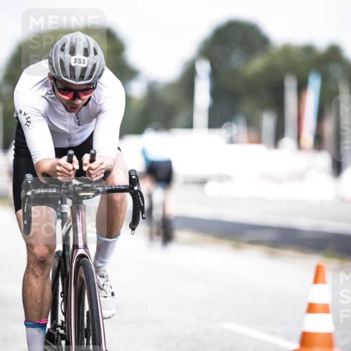 16.08.2026 - KN Förde Triathlon 2026 H.Heesch http://msf.ph/oto/9978184 16.08.2026 11:30:52 Radfahren 353 meine-sportfotos.de