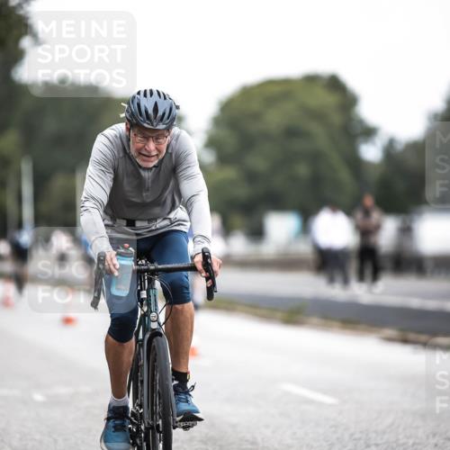 16.08.2026 - KN Förde Triathlon 2026 H.Heesch http://msf.ph/oto/9978187 16.08.2026 11:24:03 Radfahren 308, 330, 350, 394 meine-sportfotos.de