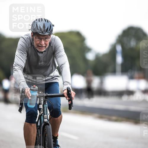 16.08.2026 - KN Förde Triathlon 2026 H.Heesch http://msf.ph/oto/9978203 16.08.2026 11:24:03 Radfahren 308, 330, 350, 394 meine-sportfotos.de