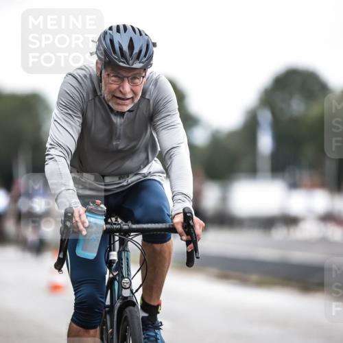 16.08.2026 - KN Förde Triathlon 2026 H.Heesch http://msf.ph/oto/9978209 16.08.2026 11:24:04 Radfahren 308, 330, 350, 394 meine-sportfotos.de