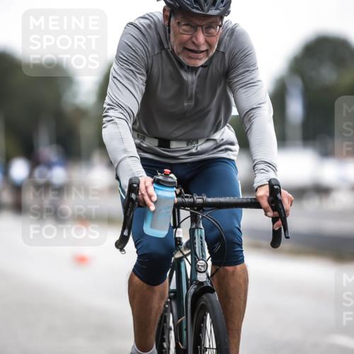 16.08.2026 - KN Förde Triathlon 2026 H.Heesch http://msf.ph/oto/9978215 16.08.2026 11:24:04 Radfahren 308, 330, 350, 394 meine-sportfotos.de