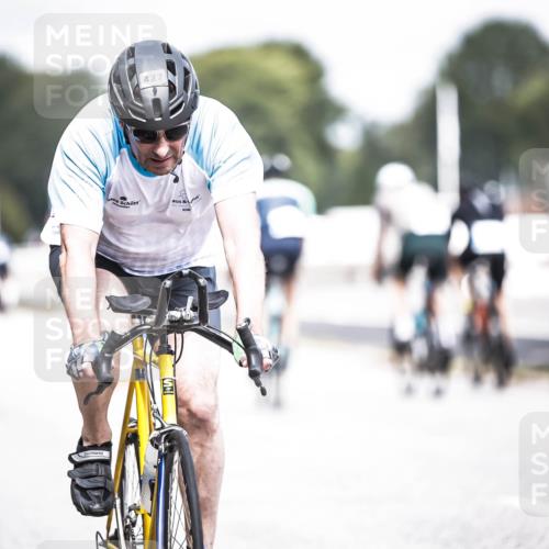 16.08.2026 - KN Förde Triathlon 2026 H.Heesch http://msf.ph/oto/9978224 16.08.2026 11:31:12 Radfahren 357, 427 meine-sportfotos.de