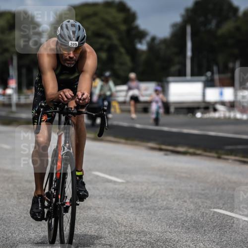 16.08.2026 - KN Förde Triathlon 2026 H.Heesch http://msf.ph/oto/9978279 16.08.2026 11:31:38 Radfahren 338, 377, 395 meine-sportfotos.de