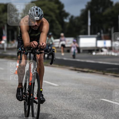 16.08.2026 - KN Förde Triathlon 2026 H.Heesch http://msf.ph/oto/9978281 16.08.2026 11:31:38 Radfahren 338, 377, 395 meine-sportfotos.de