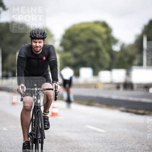 16.08.2026 - KN Förde Triathlon 2026 H.Heesch http://msf.ph/oto/9978488 16.08.2026 11:32:09 Radfahren 352, 363, 365, 393, 410 meine-sportfotos.de