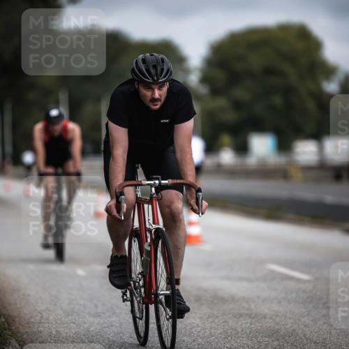 16.08.2026 - KN Förde Triathlon 2026 H.Heesch http://msf.ph/oto/9978526 16.08.2026 11:32:17 Radfahren 342, 364, 393, 394, 400 meine-sportfotos.de