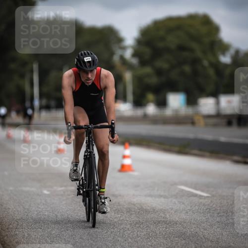 16.08.2026 - KN Förde Triathlon 2026 H.Heesch http://msf.ph/oto/9978532 16.08.2026 11:32:18 Radfahren 342, 364, 394, 400 meine-sportfotos.de