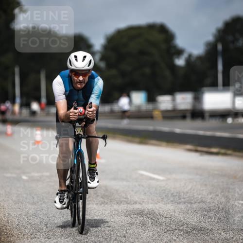 16.08.2026 - KN Förde Triathlon 2026 H.Heesch http://msf.ph/oto/9978590 16.08.2026 11:26:17 Radfahren 339, 350, 381, 404 meine-sportfotos.de