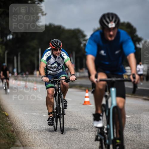 16.08.2026 - KN Förde Triathlon 2026 H.Heesch http://msf.ph/oto/9978654 16.08.2026 11:26:25 Radfahren 317, 374, 385, 404, 407, 422, 432 meine-sportfotos.de
