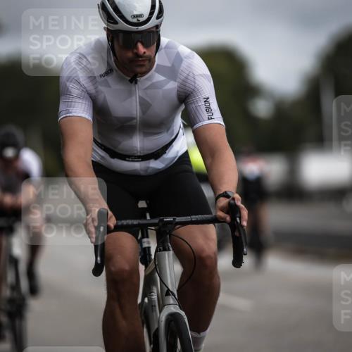 16.08.2026 - KN Förde Triathlon 2026 H.Heesch http://msf.ph/oto/9978663 16.08.2026 11:32:46 Radfahren 315, 389, 392 meine-sportfotos.de