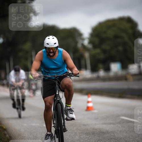 16.08.2026 - KN Förde Triathlon 2026 H.Heesch http://msf.ph/oto/9978692 16.08.2026 11:32:50 Radfahren 348, 389, 391 meine-sportfotos.de