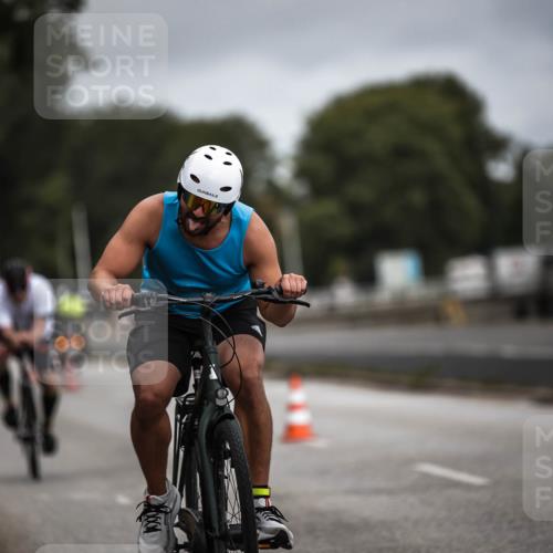 16.08.2026 - KN Förde Triathlon 2026 H.Heesch http://msf.ph/oto/9978702 16.08.2026 11:32:51 Radfahren 348, 391, 399 meine-sportfotos.de